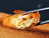 有名メーカーの「7種の具材たっぷり春巻き」 業務箱 計40本 大盛2キロ (1Pあたり10本入り「1本あたり50g」） 冷凍